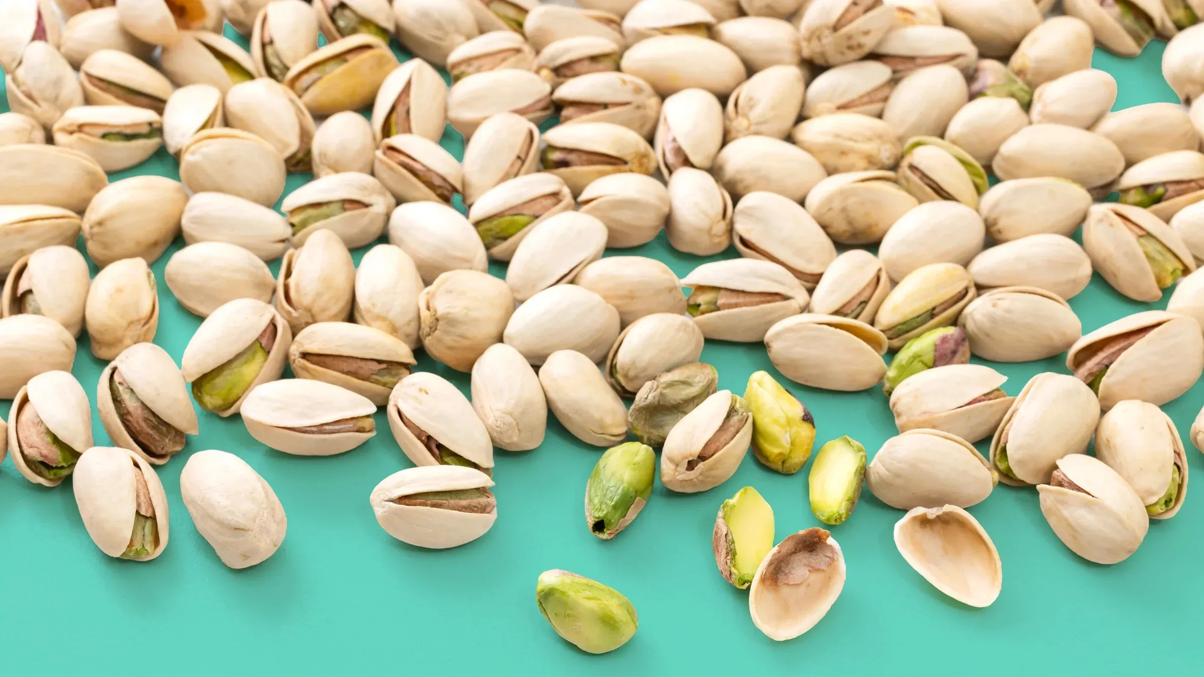 Pistachios (ፒስታችዮ)